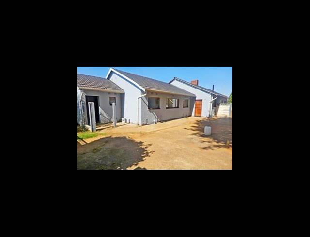 4 BEDROOM HOUSE FOR SALE IN BIRCH ACRES